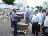 החלוקה מתחילה כבר בפריקה,לאחר ההמתנה של המקבלים.